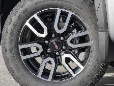 2026 GMC Sierra 1500 AT4 - Photo 8