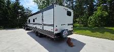 2023 26' KEYSTONE-PRO 4 SEASON R 32-HEATED TANKS-SOLAR PACK-BUNK - Photo 3