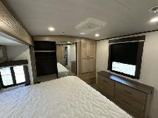 2025 Outback 328RL COUPLES UNIT, LUXURY, SPACIOUS - Photo 36