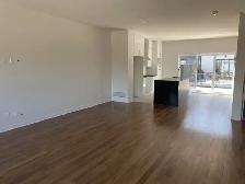 3-Storey Townhome in Blainville / Maison de ville sur 3 étages - Photo 8