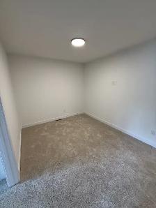 Townhome for Rent in Baysprings Terr SW, Airdrie Alberta - Photo 6