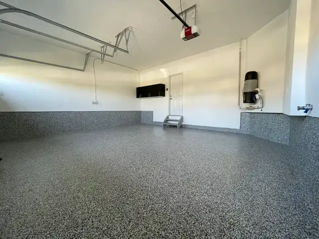 EPOXY GARAGE FLOORING