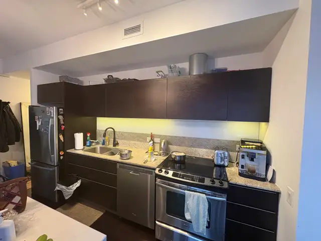 FREE kitchen Cabinets