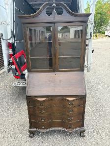 Free delivery antique Maddox Table Secretary Desk with Hutch - Photo 2