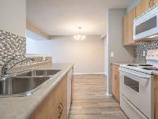 College Park 2 Bedroom - Photo 4