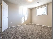 College Park 2 Bedroom - Photo 8