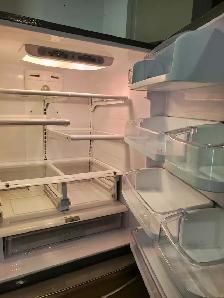 LG Refrigerator W/Freezer - Photo 4