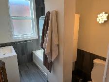 6 ½ lumineux à louer – Outremont (Rue Hutchison) – 2 650 $/mois - Photo 2
