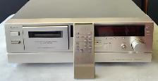TEAC ESOTERIC V9000 THREE HEAD  STEREO CASSETTE DECK WITH REMOTE