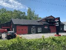 Garage de carrosserie et peinture avec bâtisse Lanaudière