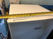 Master Chef Compact Refrigerator - Photo 9