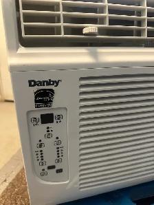 Danby 10,000 BTU Air Conditioner - Photo 2