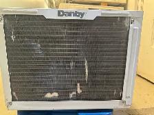 Danby 10,000 BTU Air Conditioner - Photo 4