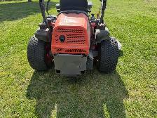 2020 Kubota ZD1211 zero turn mower 72" hydraulic commercial - Photo 4