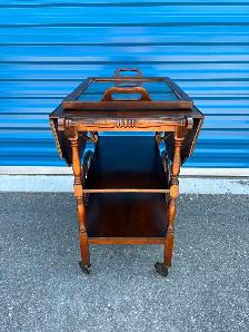 Beautiful Tea Cart - Photo 2