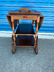 Beautiful Tea Cart - Photo 4