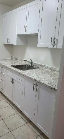 MOVE RIGHT IN TO OUR GORGEOUS BACHELOR APARTMENT - Photo 4