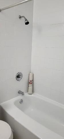 MOVE RIGHT IN TO OUR GORGEOUS BACHELOR APARTMENT - Photo 8