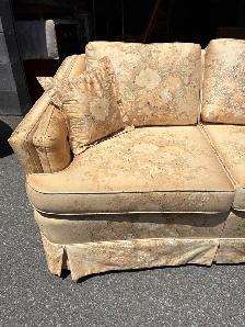 Love Seat - Photo 5