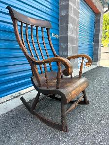 Old Solid Wood Rocking Chair - Photo 2