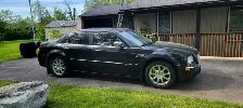 2009 Chrysler 300C HEMI 5.7L V8 – Loaded – Excellent Condition - Photo 2