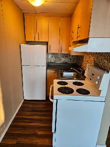 3038 Arlington Ave. Bachelor & 1-bedroom units starts at $900. - Photo 6