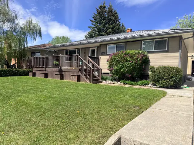 Lovely Bungalow in Hinton Alberta
