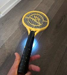 ZAP IT! Bug Zapper Racket RECHARGEABLE - Photo 5