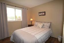 Fully Furnished 3 Bed House For Rent in Drayton Valley - Photo 7