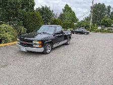 1990 GMC Sport Truck - Photo 3