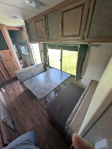 2015 Wildwood 1/2 ton towable trailer - Photo 5