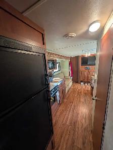 2015 Wildwood 1/2 ton towable trailer - Photo 8