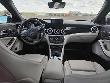 2016 Mercedes-Benz CLA 250 4Matic Car - Photo 9