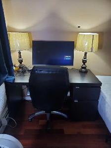 Roommate wanted! Extra 1 bed and 1 bathroom for rent in West Edm - Photo 9