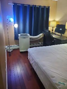 Roommate wanted! Extra 1 bed and 1 bathroom for rent in West Edm - Photo 11