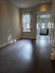 1 Bed Apt Queen/Roncensvalles avail - Photo 4