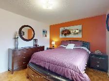 Large 3 bedroom detached home with finished basement for rent - Photo 5