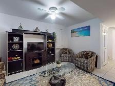 Large 3 bedroom detached home with finished basement for rent - Photo 9