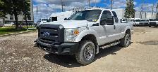2015 Ford Super Duty F-350 SRW SRW - 4x4 - 4 Doors - Tow Package