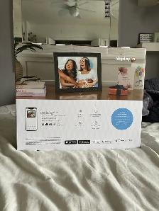 Brand New  15-inch Nixplay Smart Photo Frame (Black) - Photo 4