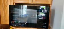 Excellent condition LG microwave for sale! - Photo 2