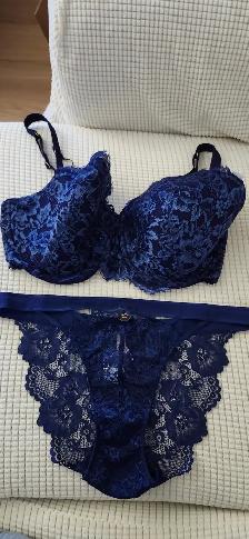 Brand NEW La Senza 36DDD equivalent to a 38DD bra with XL Panty