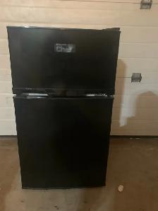 Master Chef Mini-Refrigerator