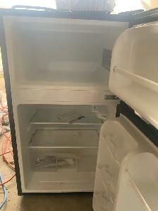 Master Chef Mini-Refrigerator - Photo 2