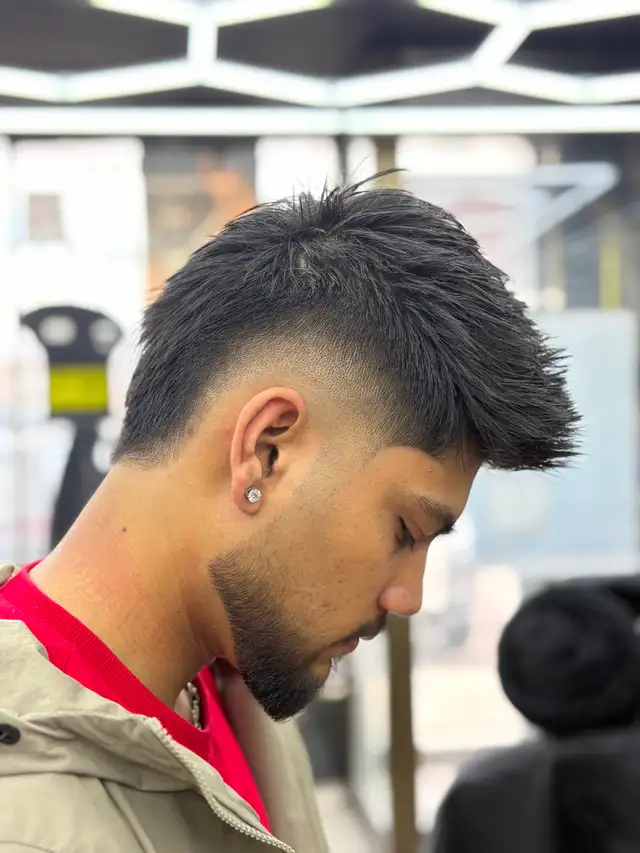 Barbers needed immediately. Make $4000 per month