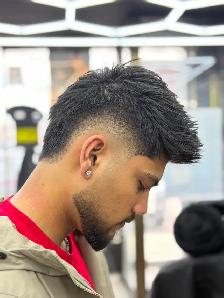 Barbers needed immediately. Make $4000 per month