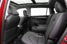 2025 Toyota Highlander LIMITED HYBRID! WHY WAIT? DRIVE HOME TODA - Photo 23
