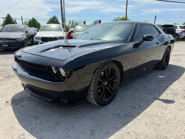 2017 DODGE CHALLENGER SXT