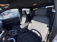 2025 Chevrolet Colorado 4WD LT Low Mileage - Photo 13