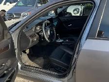 2010 BMW 5-Series 4dr Sdn 528i xDrive AWD - Photo 4